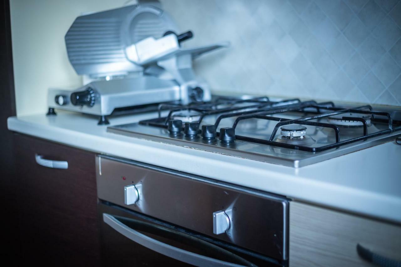 Apartmán Cinematic Modern Flat, 100 Mt Da Ospedale Ravenna Exteriér fotografie