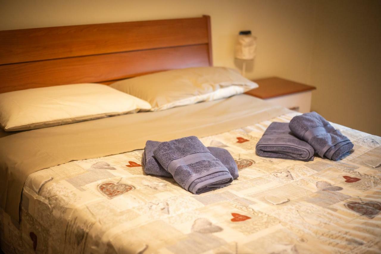 Apartmán Cinematic Modern Flat, 100 Mt Da Ospedale Ravenna Exteriér fotografie